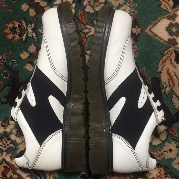 VTG Dr Martens England White/Navy Air Cushioned Chunky Bowling Casual Shoe 9W 8M - Picture 6 of 16